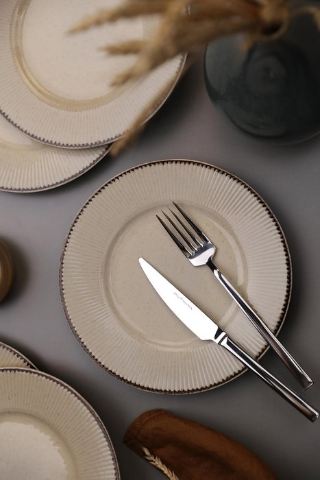 Hermia Juego para servir tartas de 6 piezas, Negro y crema, Porcelana